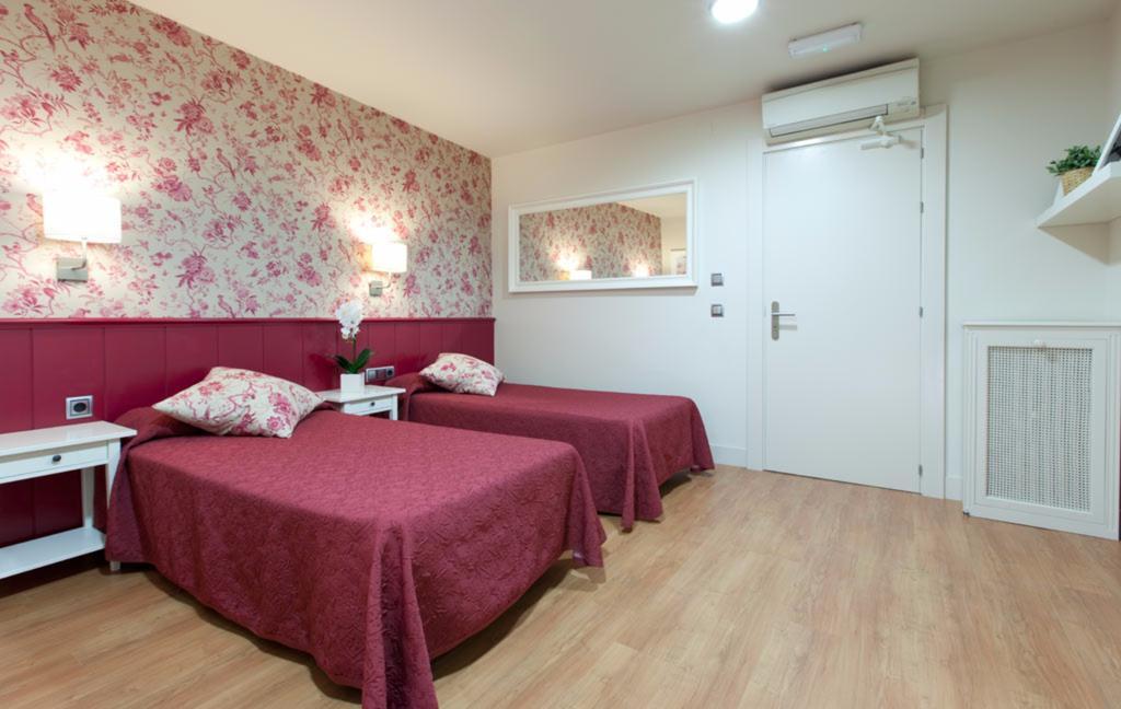 Hostal Matheu Madri Quarto foto